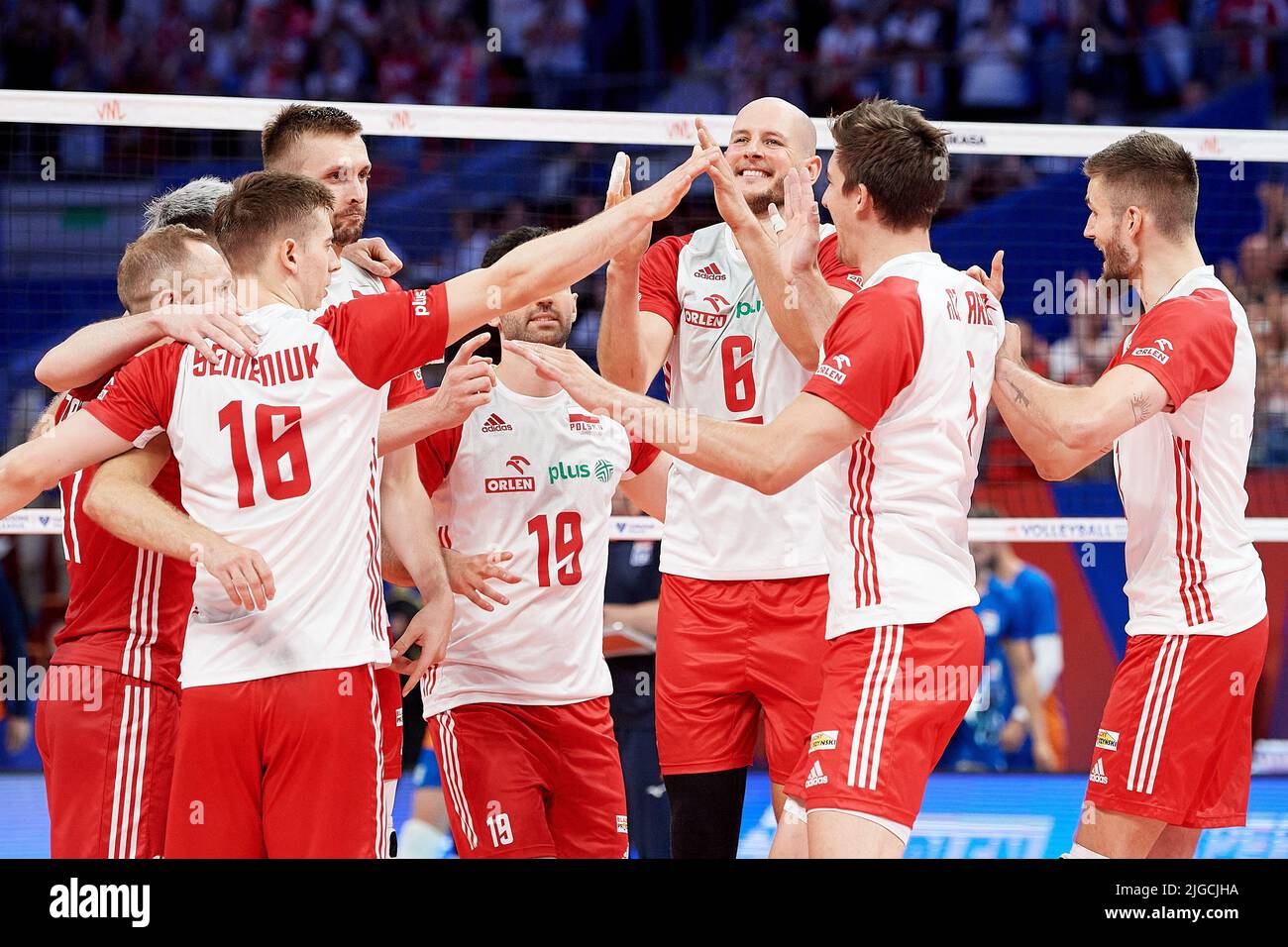 Die Spieler Polens reagieren während des Manns der FIVB Volleyball Nations League 2022 zwischen Polen und den Niederlanden in Danzig, Polen. 09.. Juli 2022. Quelle: PAP/Alamy Live News Stockfoto