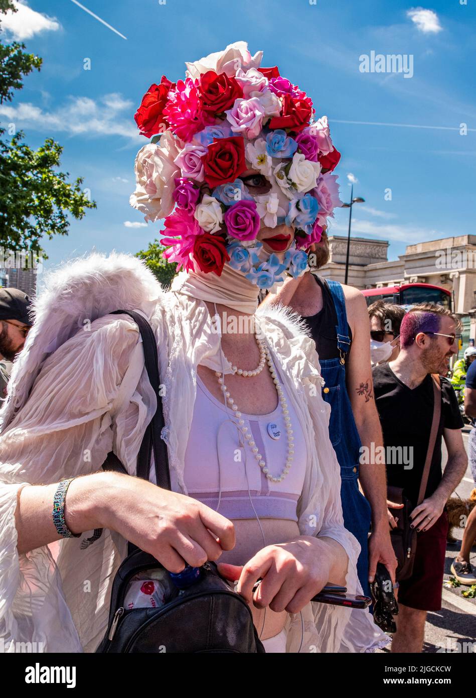 Hyde Park Corner, London, Großbritannien. 9.. Juli 2022. Eine große Anzahl von Menschen hat sich heute in Central London versammelt, um gegen die fehlenden Rechte und die Gesundheitsversorgung von Transgender-Menschen zu protestieren. Bildquelle: ernesto rogata/Alamy Live News Stockfoto