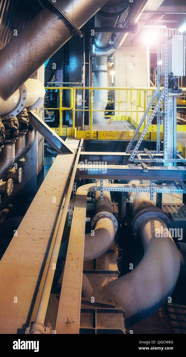 Industrielle Infrastruktur in einer Müllverbrennungsanlage. Stockfoto