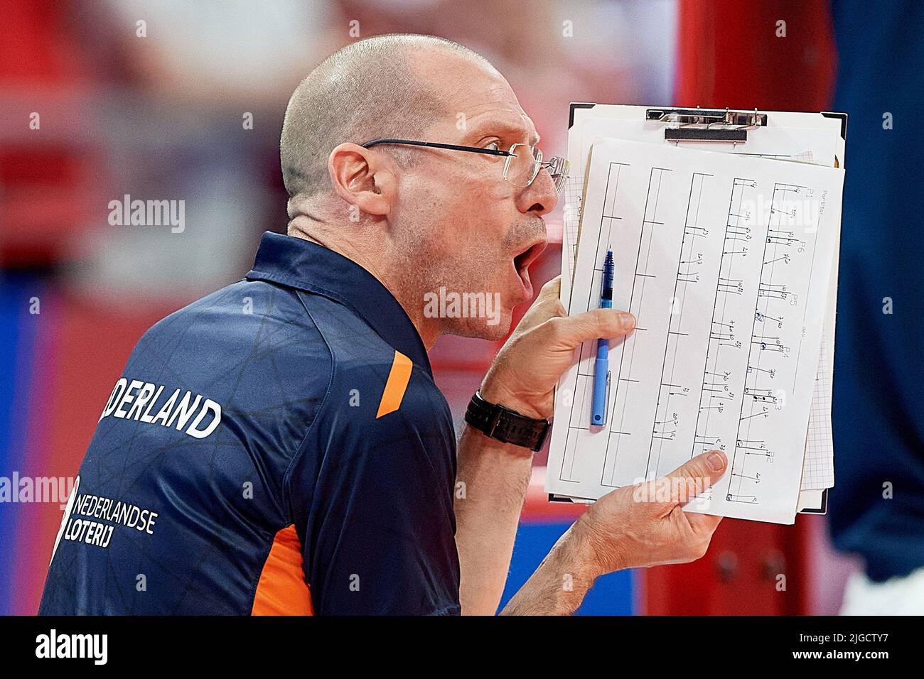 Roberto Piazza leitet Coach der Nederlands beim Spiel der Volleyball Nations League der Männer 2022 zwischen Polen und den Niederlanden in Danzig, Polen, am 09. Juli 2022. Stockfoto