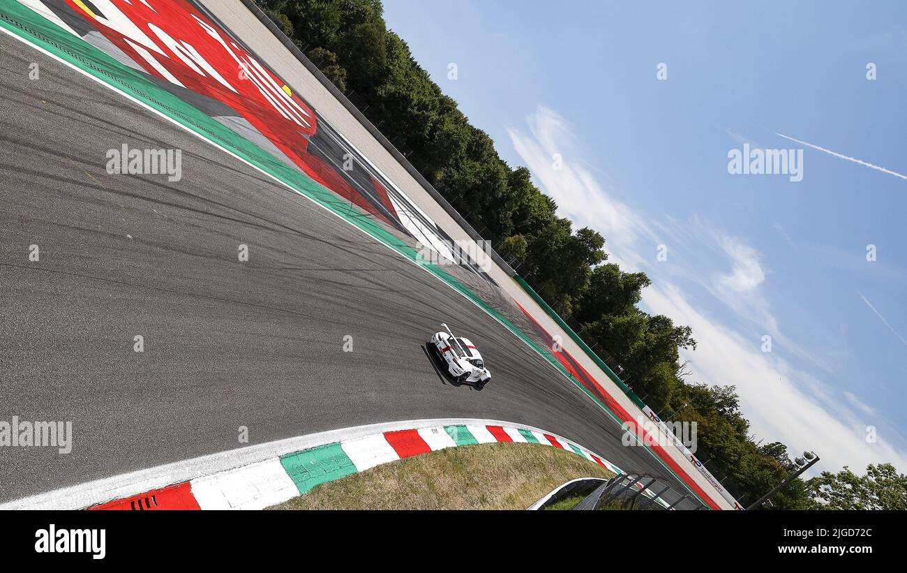 9. Juli 2022, Rom, Italien: 91 BRUNI Gianmaria (ita), MAKOWIECKI Frederic (Fra), Porsche GT Team, Porsche 911 RSR - 19, Aktion während der 6 Stunden von Monza 2022, 4. Lauf der FIA-Langstrecken-Weltmeisterschaft 2022 auf dem Autodromo Nazionale di Monza vom 8. Bis 10. Juli, 2022 in Monza, Italien - Foto Fr..d..ric Le Floch/DPPI/LiveMedia. (Bild: © Fr..D..Ric Le Floch/LPS via ZUMA Press) Stockfoto
