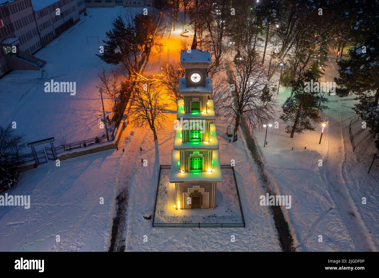 Erzincan, Türkei, 27. Januar 2022: Erzincan Uhrturm im Winter. Stockfoto