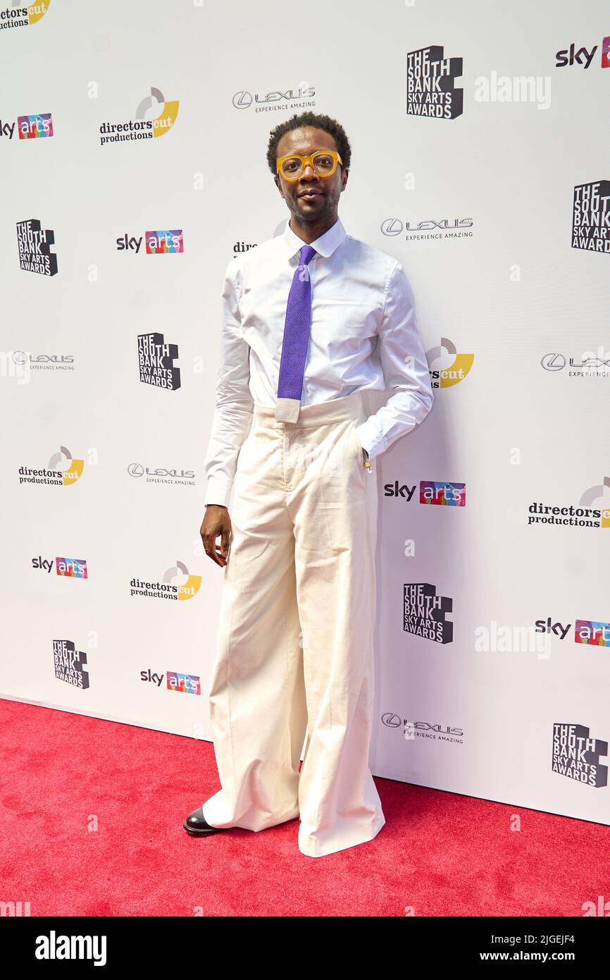 London, Vereinigtes Königreich . 10 Juli, 2022 . Omari Douglas im Bild bei den Southbank Sky Arts Awards 2022 im Savoy Hotel. Kredit: AlanDWest/Empics Gutschrift: Alan D West/Alamy Live Nachrichten Stockfoto