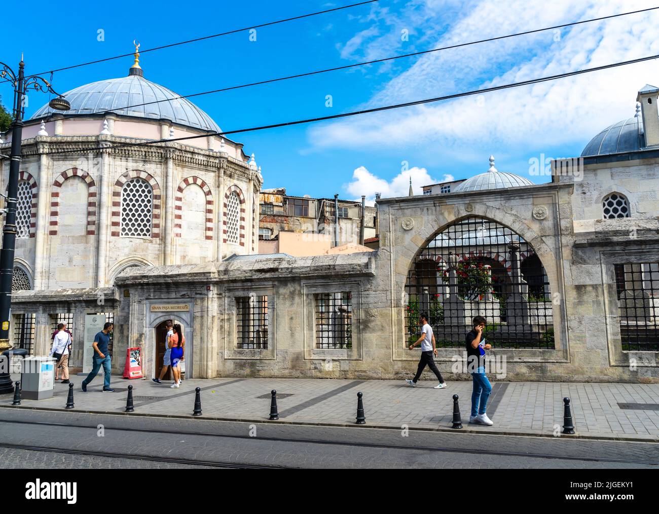 Koca Sinan Pasa Moschee Komplex (Koca Sinan Paşa Külliyesi) - Gebäudekomplex in Fatih, Istanbul, Türkei Stockfoto