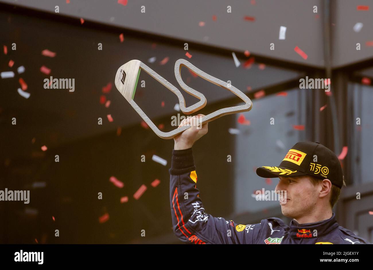 Spielberg, Österreich. 10.. Juli 2022. SPIELBERG - Max Verstappen (1) auf dem Podium beim Großen Preis von Österreich am Red Bull Ring am 10. Juli 2022 in Spielberg, Österreich. ANP SEM VAN DER WAL Quelle: ANP/Alamy Live News Stockfoto