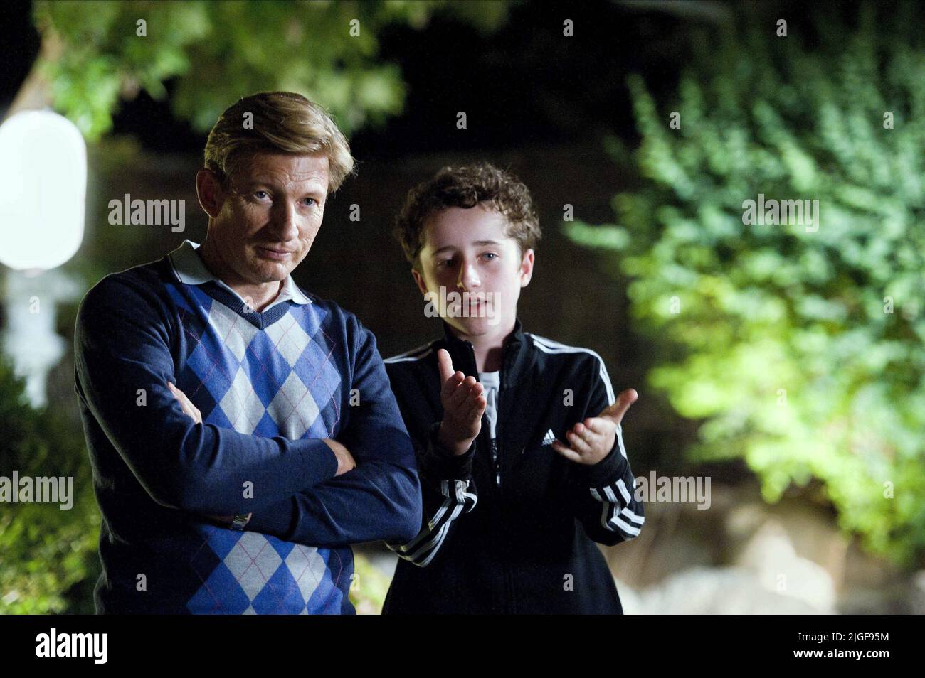 DAVID WENHAM, NICHOLAS BAKOPOULOS - COOKE, Papier Flugzeuge, 2014 Stockfoto