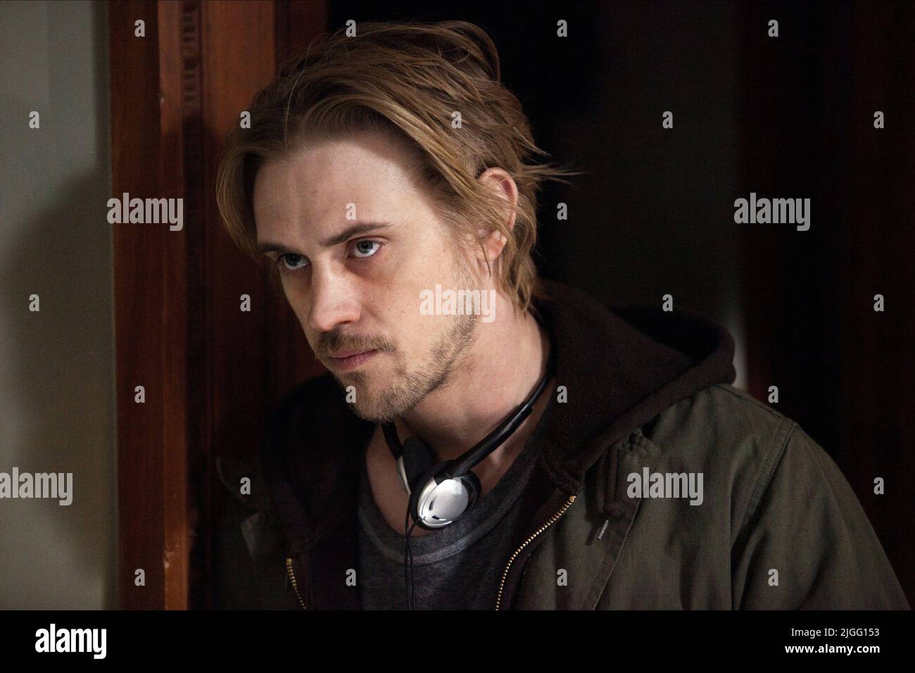 BOYD HOLBROOK, EIN SPAZIERGANG ZWISCHEN DEN GRABSTEINEN, 2014 Stockfoto