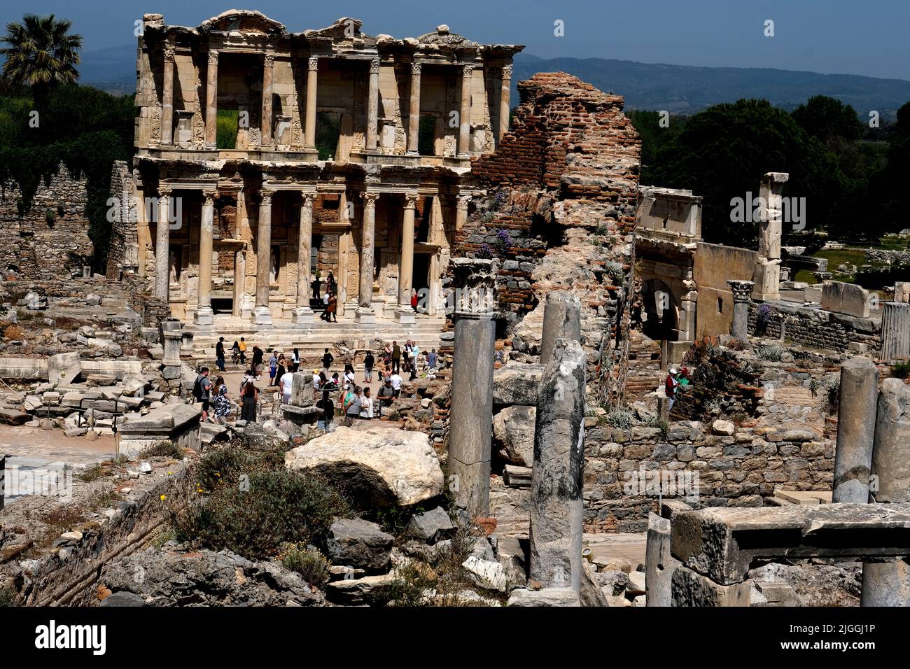 Das Bibliotheksgebäude unter den Ruinen von Ephesus in der Türkei Stockfoto