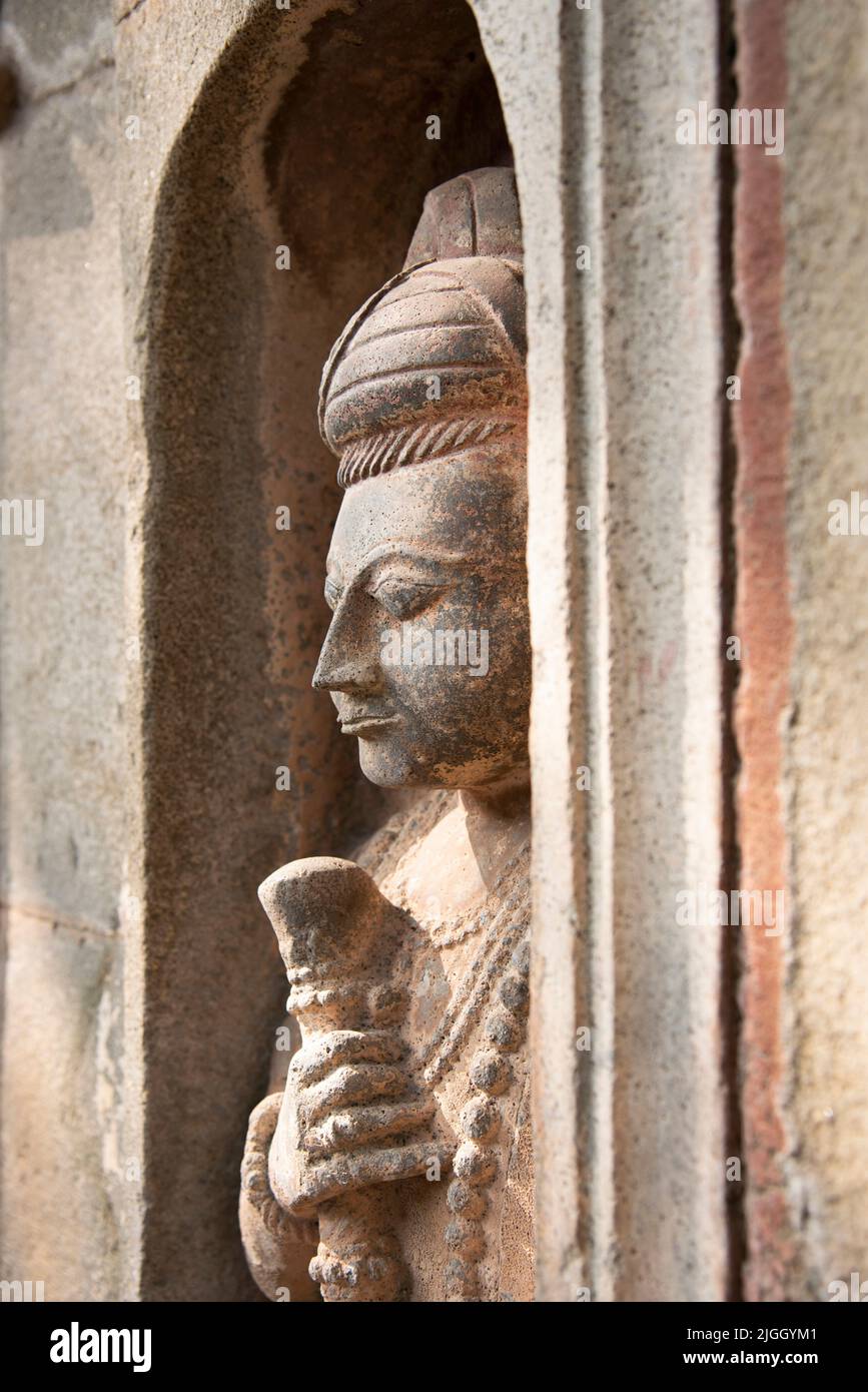 Dwarpal, Teilansicht, Rajeshwar Mahadev Tempel, in der Nähe von Wafgaon Fort, Wafgaon, Taluka Khed, Dist Pune Stockfoto