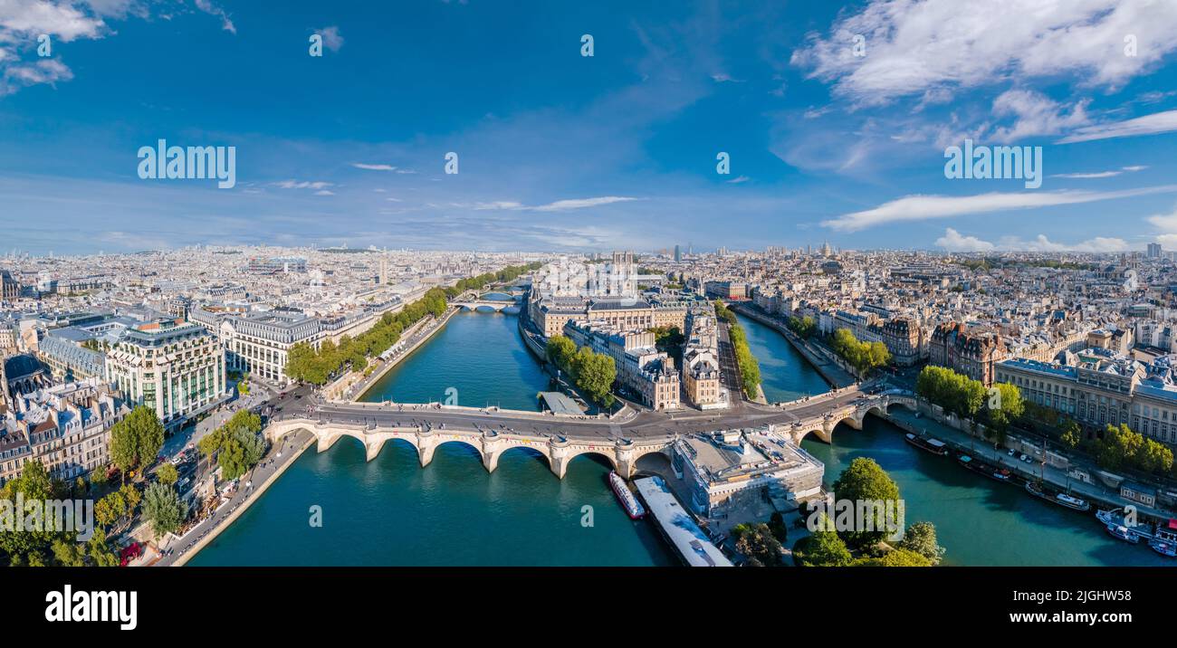 Pariser Luftpanorama mit der seine, der Brücke Pont Neuf, der ile de la Cite und der Kirche Notre-Dame, Frankreich. Urlaubsziel. Panoramablick Stockfoto