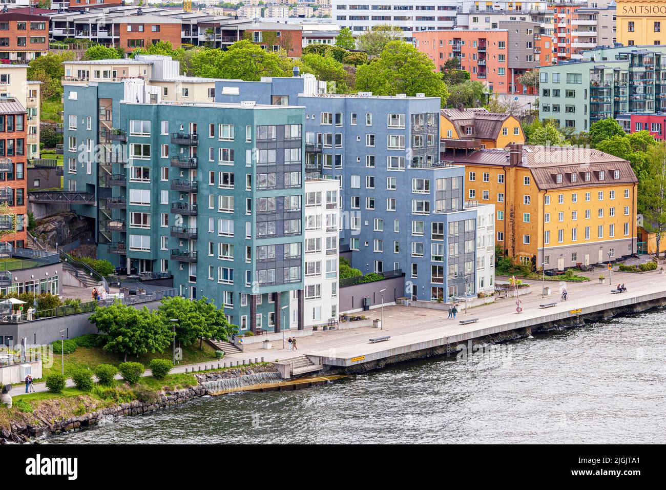 Farbenfrohe Wohnhäuser in Danviken, Henriksdal, im Stockholmer Archipel, Schweden Stockfoto