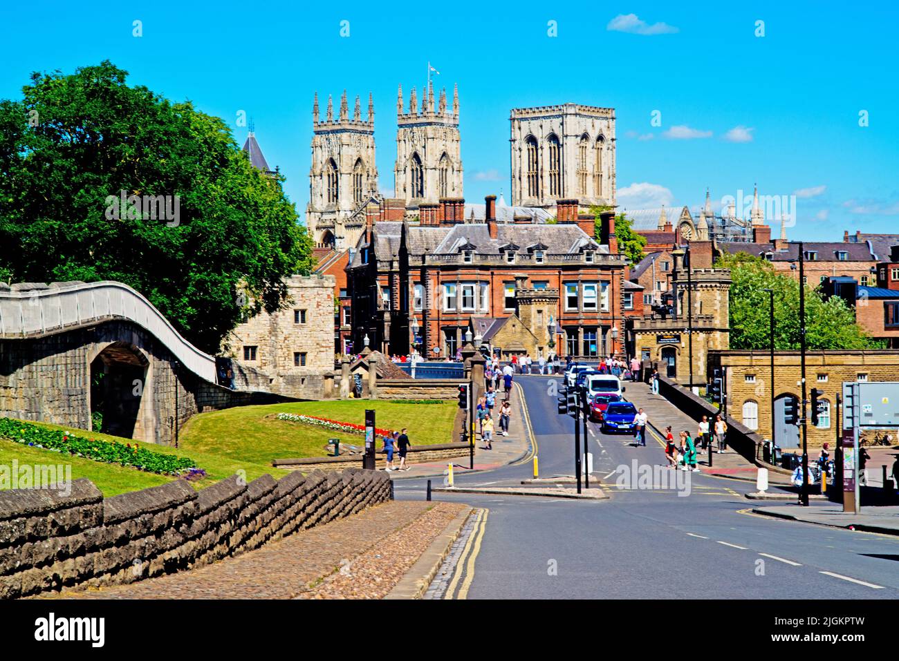 Station Road und York Minster, York, England Stockfoto