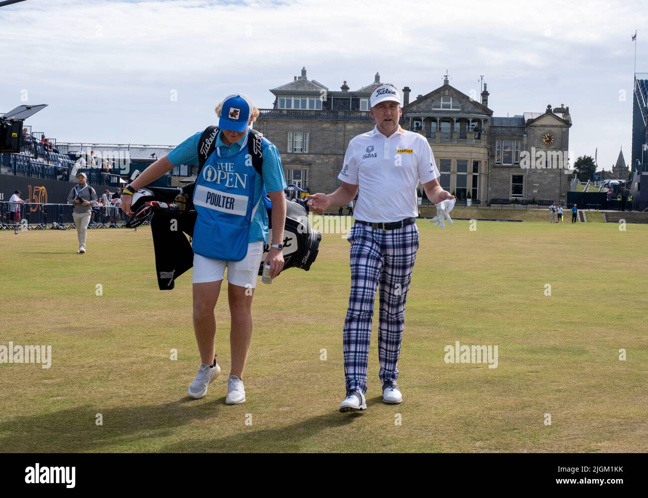 150. Open Golf Championships, St Andrews, Juli 11. 2022 Ian Poulter geht den Fairway 1. entlang während einer Übungsrunde auf dem Old Course, St Andrews, Schottland. Quelle: Ian Rutherford/Alamy Live News. Stockfoto