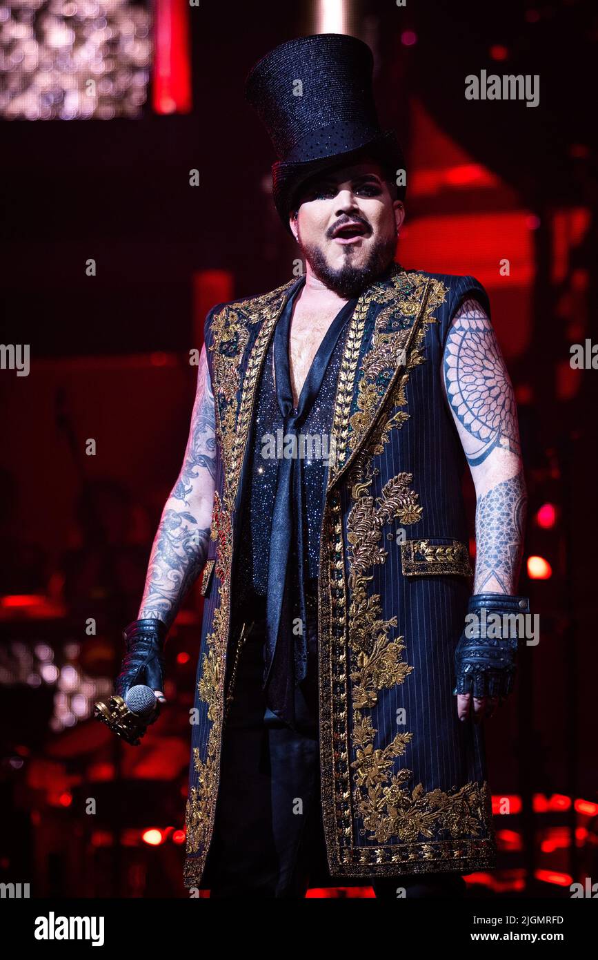 Queen + Adam Lambert leben am 11/07/2022 in der Unipol Arena in Bologna, Italien Stockfoto