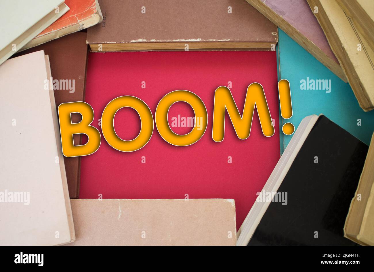 Boom Wort in geöffnetem Buch mit vintage, natürliche Muster alten antiken Papier-Design. Stockfoto