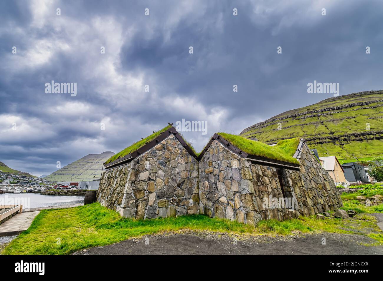 Blick auf einen Teil der Stadt Klaksvik auf den Färöern, Dänemark, im Nordatlantik Stockfoto