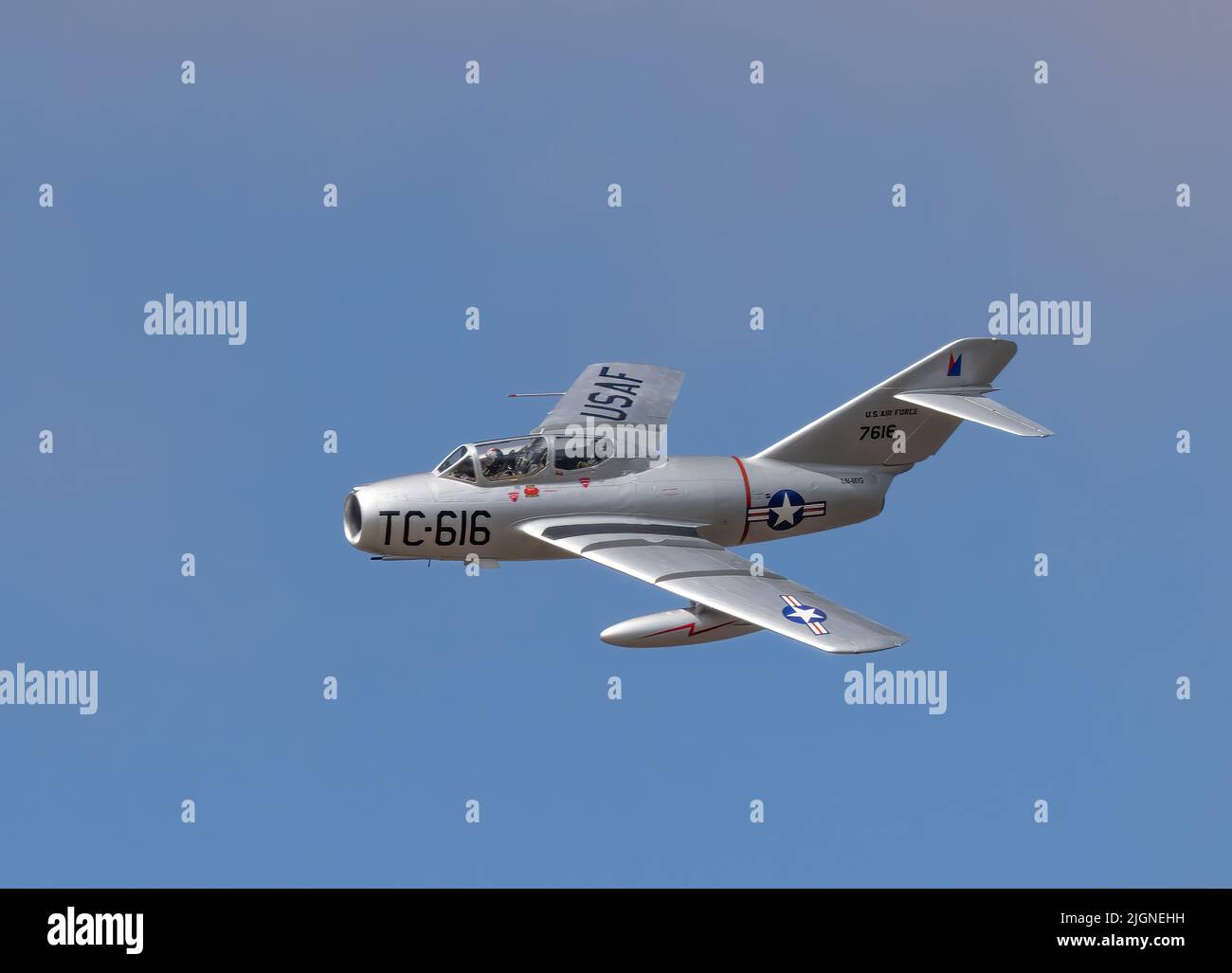 Vereinigte Staaten Ai Force MIG-15 bekannt als die "Midget" oder "Fagot", wird auf der Southport Air Show, Southport, Merseyside, Großbritannien, gezeigt Stockfoto