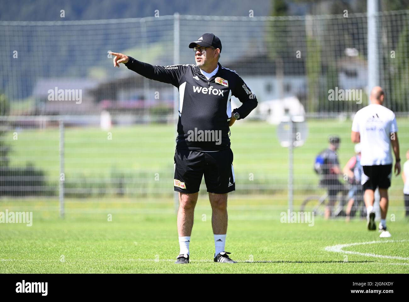 12. Juli 2022, Provinz Salzburg, Neukirchen am Großvenediger: Fußball: 1. Bundesliga, 1. FC Union Berlin, Trainingslager, Trainer Urs Fischer. Foto: Matthias Koch/dpa Stockfoto