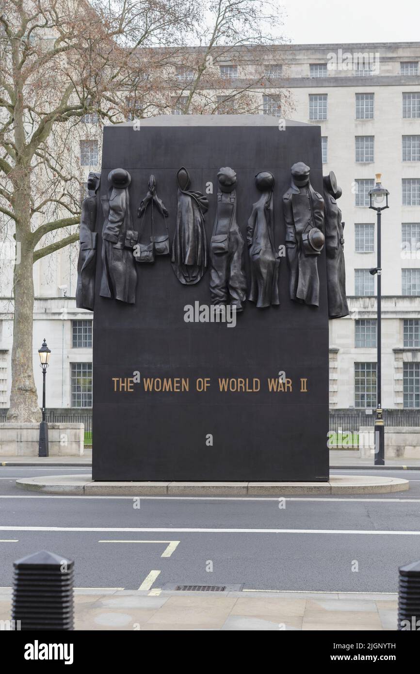 Denkmal für die Frauen des Zweiten Weltkriegs von John W. Mills, Whitehall, London Stockfoto