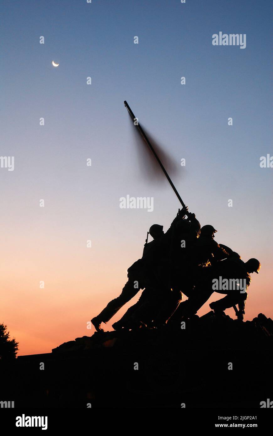 Das United States Marine Corp Memorial in Arlington, Virginia, Washington DC, zeigt das Anheben der Flagge auf Iwo Jima und stellt das berühmte Foto wieder her Stockfoto