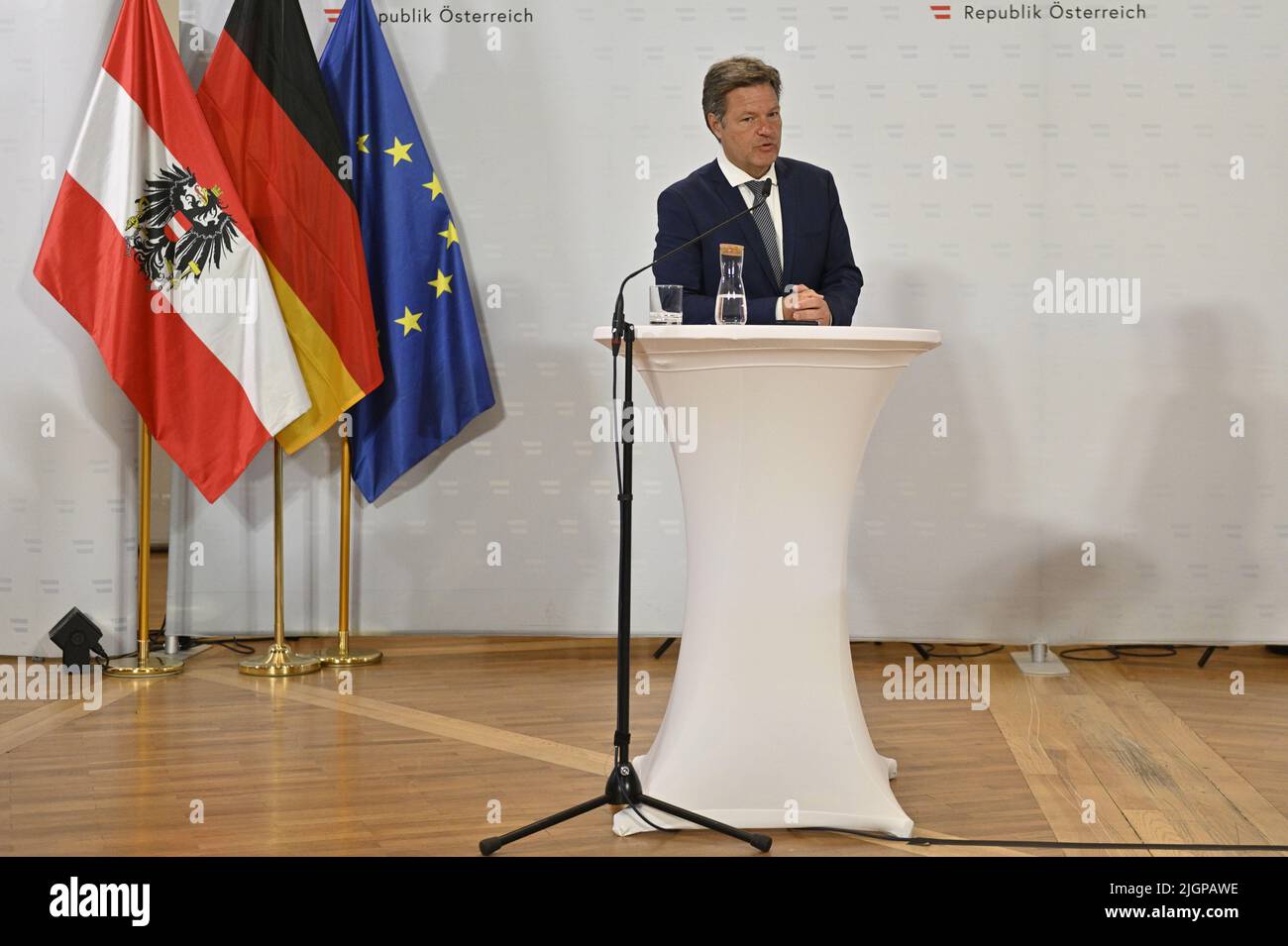 Wien, Österreich. 12. Juli 2022 Pressekonferenz mit Robert Habeck, Vizekanzler der Bundesrepublik Deutschland im Bundesministerium für Kunst, Kultur, Öffentlichen Dienst und Sport in Wien. Stockfoto