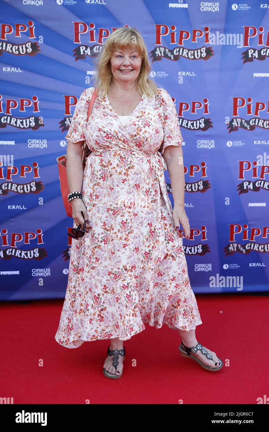 Inger Nilsson, der zuvor die Rolle von 'Pippi' in den Filmen gespielt hatte, kommt am Dienstag, den 12. Juli 2022, zur Premiere von 'Pippi at the Circus' in Stockholm, Schweden. Foto: Fredrik Persson / TT / code1081 ***SWEDEN OUT*** Stockfoto