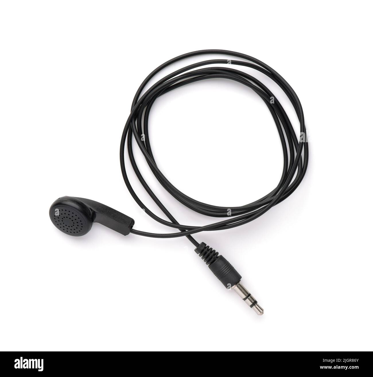 Draufsicht des schwarzen, kabelgebundenen Ohrhörers mit einem Ohr, isoliert auf Weiß Stockfoto
