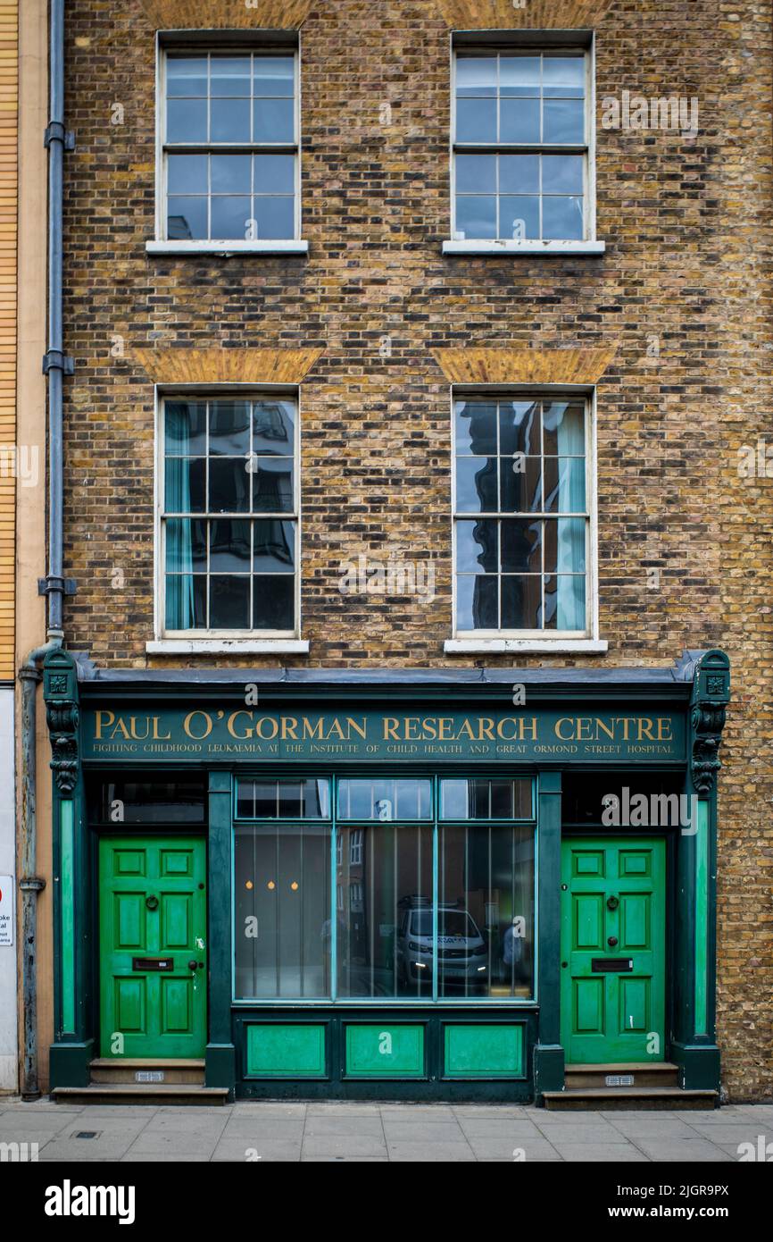 Paul O'Gorman Research Centre - Originalgebäude auf der Conduit Street London. Gegründet 1987 zum Gedenken an den 14-jährigen Paul O'Gorman und seine Schwester Jean. Stockfoto