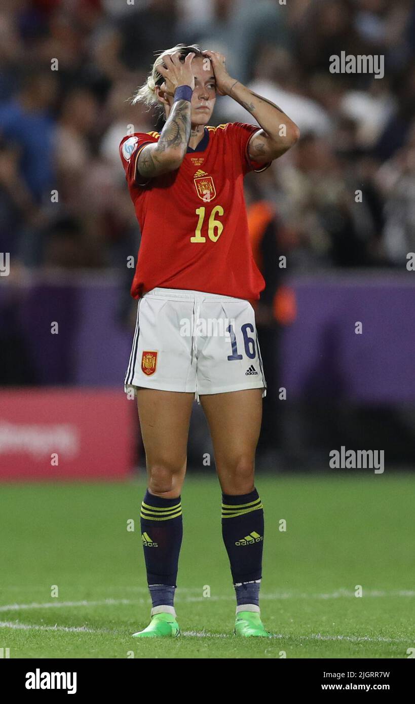 London, England, 12.. Juli 2022. MAPI Leon aus Spanien reagiert nach dem Spiel der UEFA Women's European Championship 2022 im Brentford Community Stadium, London. Bildnachweis sollte lauten: Paul Terry / Sportimage Stockfoto