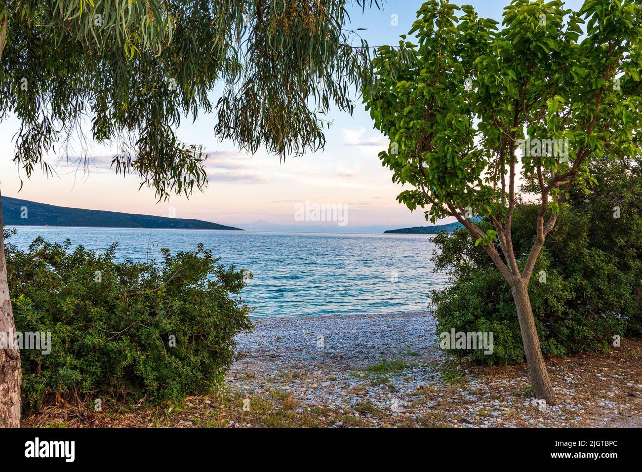 Der berühmte Strand von Agios Dimitrios auf der Insel Alonissos, Sporaden, Griechenland Stockfoto