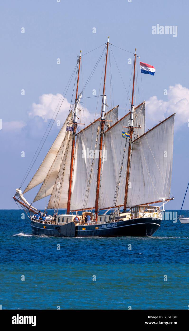 Rostock, Deutschland. 02.. Juli 2022. Das Segelschiff 'Albert Johannes' auf der Ostsee vor Warnemünde. Quelle: Jens Büttner/dpa/Alamy Live News Stockfoto