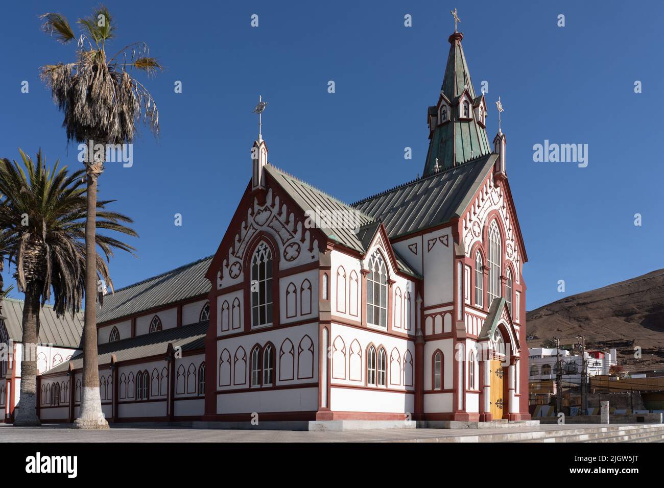 Die Kathedrale von Arica ist eine Kirche aus Metall, die in den Werkstätten von Gustave Eiffel in Frankreich gebaut wurde. Arica, Chile. Stockfoto