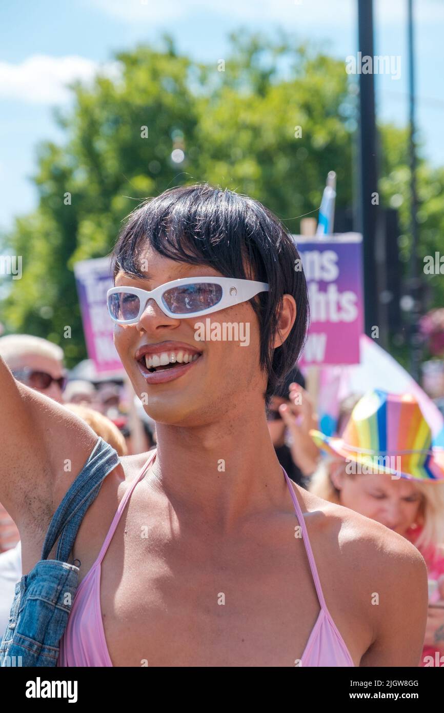 Trans Community und Unterstützungen marschieren jährlich durch London und fordern gleiche Rechte für Trans People im Vereinigten Königreich Stockfoto