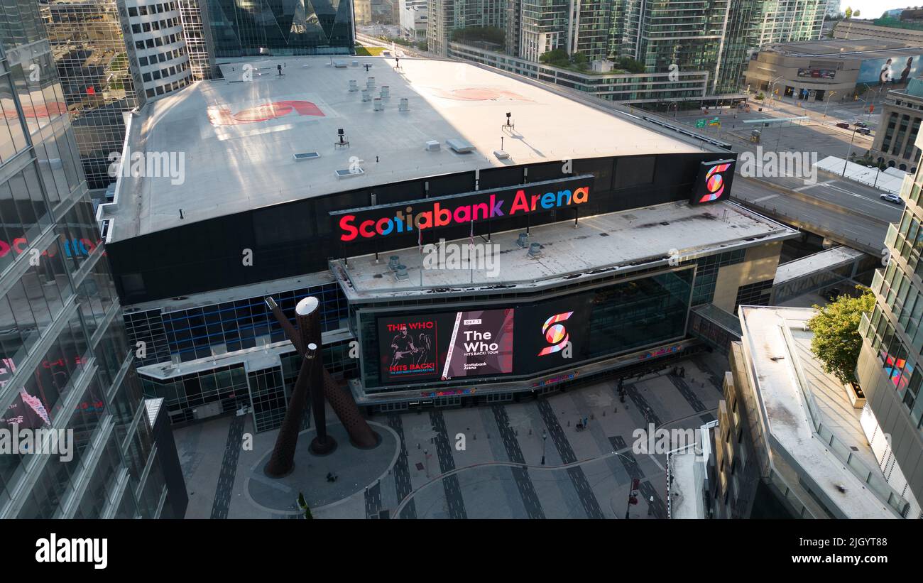 Juli 10 2022, Toronto, Ontario, Kanada. Scotiabank Arena Heimstadion der Toronto Maple Leafs Aerial am frühen Morgen leer. Luke Durda/Alamy Stockfoto