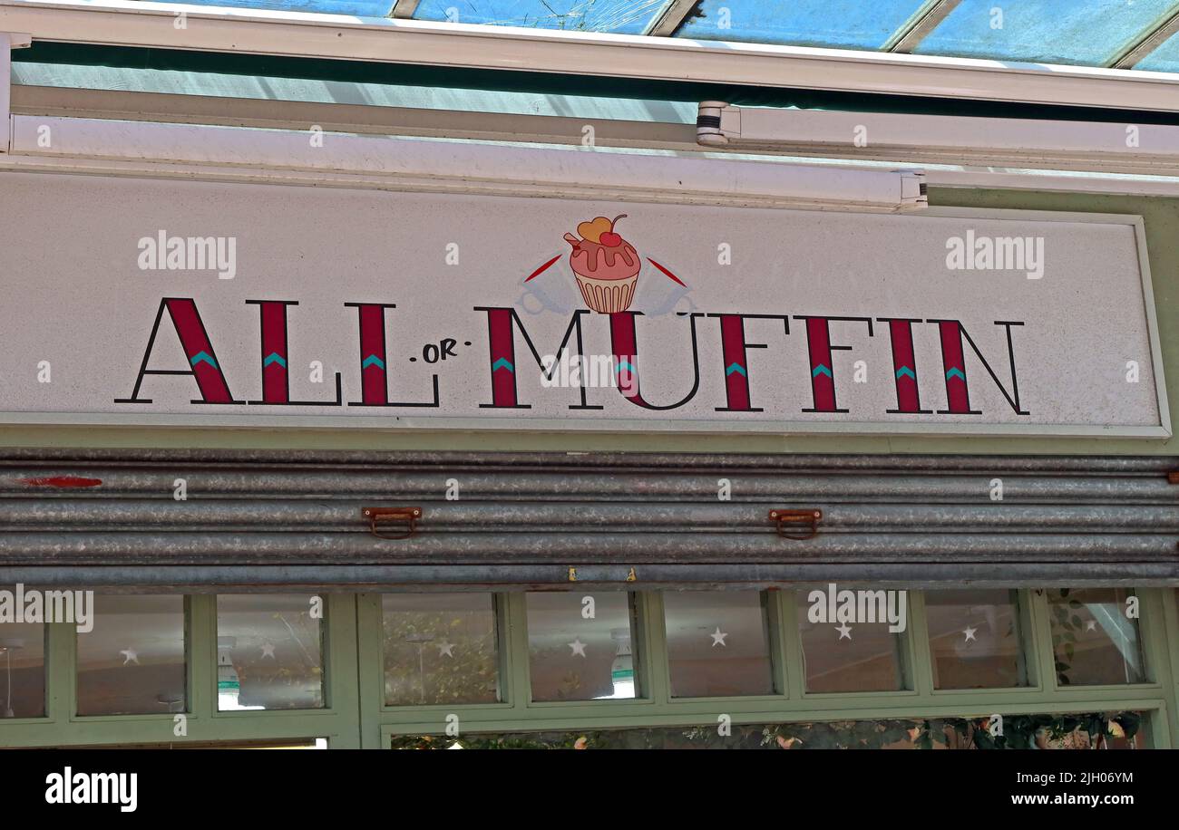 All oder Muffin, Café in der Leigh überdachten Markthalle, Gas St, Leigh, Lancashire, England, UK, WN7 4PG Stockfoto