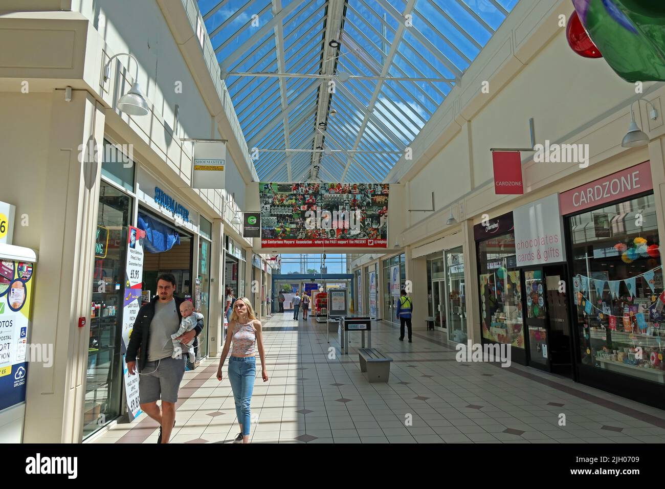 Spinning Gate Shopping Centre, Ellesmere Street, Leigh Town Centre, Wigan & Leigh council, Lancashire, England, UK, WN7 4PG Stockfoto