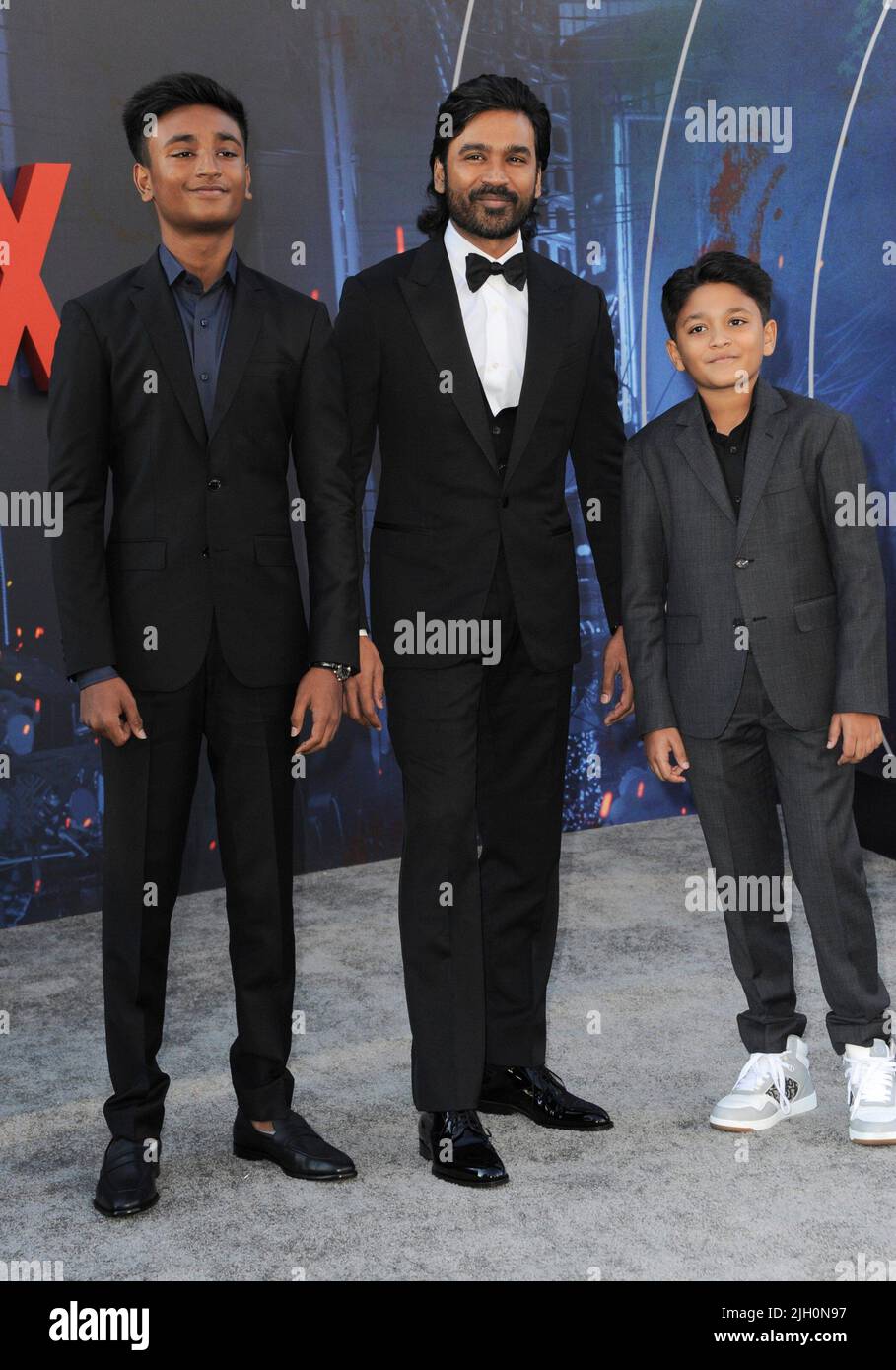 Los Angeles, Kalifornien. 13.. Juli 2022. Dhanush bei der Ankunft für DIE GREY MAN Premiere, TCL Chinese Theatre, Los Angeles, CA, 13. Juli 2022. Kredit: Elizabeth Goodenough/Everett Collection/Alamy Live Nachrichten Stockfoto