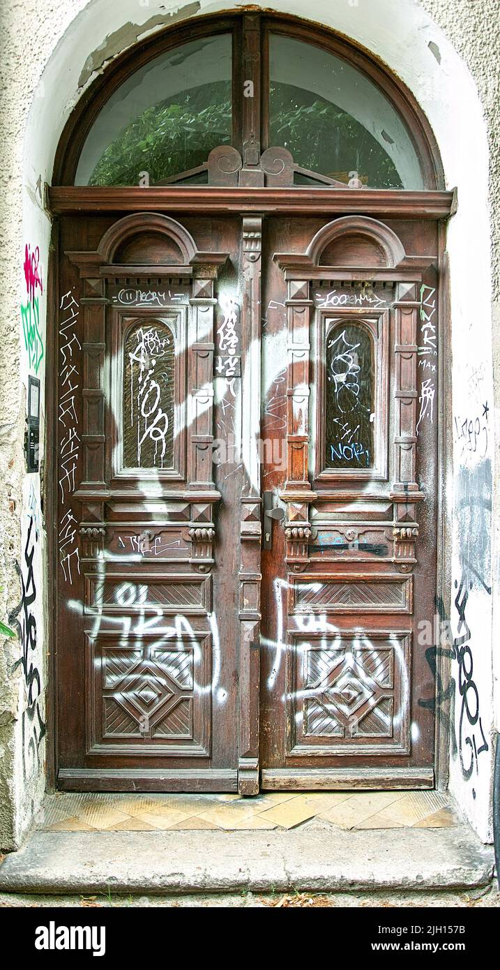 Schönes Bogendetail auf sehr schöner Stadt in Nordpolen. Sopot, Golf von Danzig, Ostsee, Polen, Europa. Stockfoto