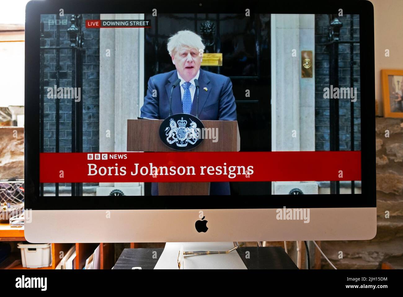 BBC News Live von Downing Street Statement 'Boris Johnson tritt zurück' auf Computerbildschirm in Großbritannien 7. Juli 2022 Stockfoto