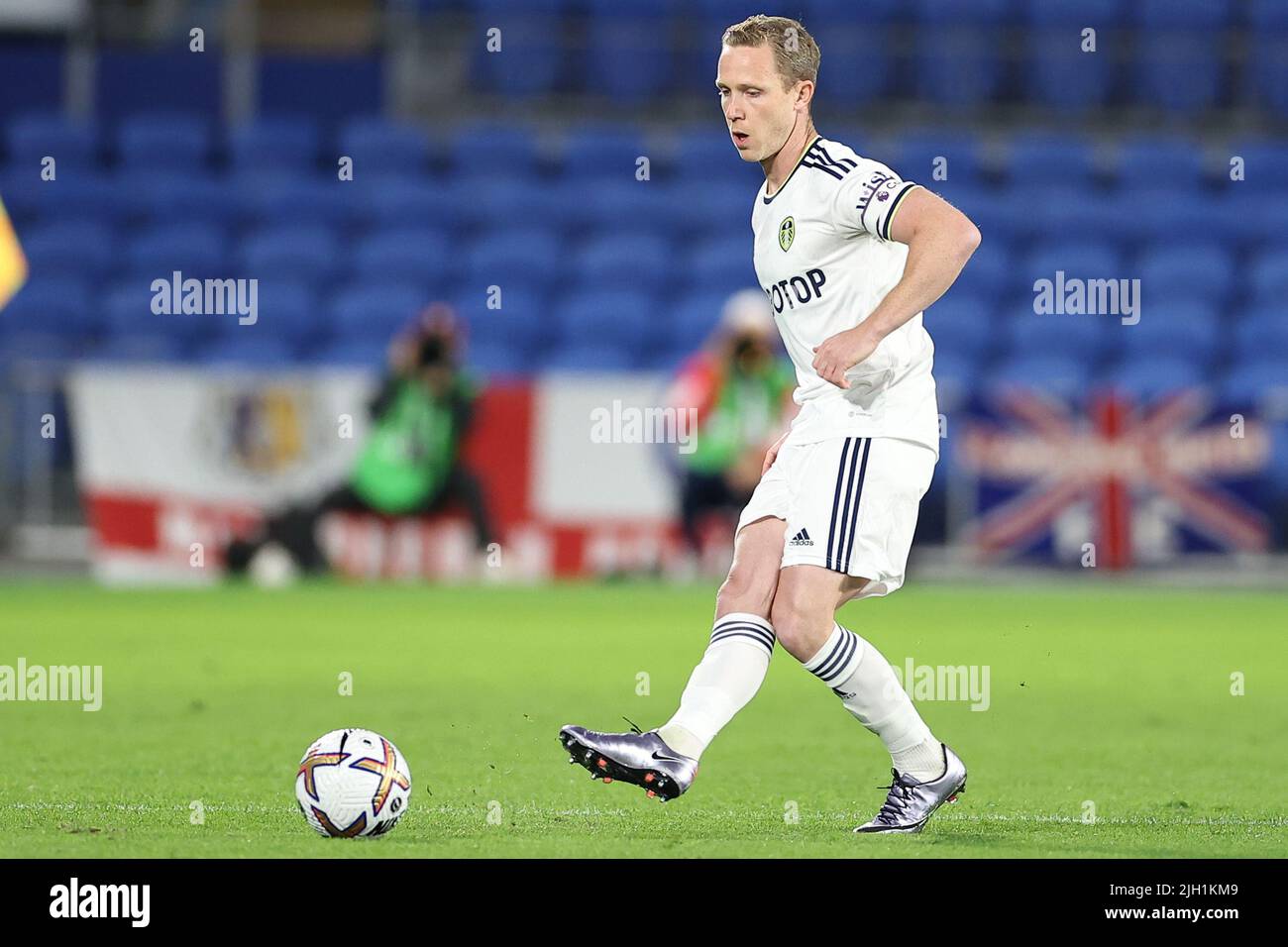 Robina, Australien. 12.. Juni 2022. Adam Forshaw von Leeds United wird mit dem Ball in Robina, Australien am 6/12/2022 gesehen. (Foto von Patrick Hoelscher/News Images/Sipa USA) Quelle: SIPA USA/Alamy Live News Stockfoto