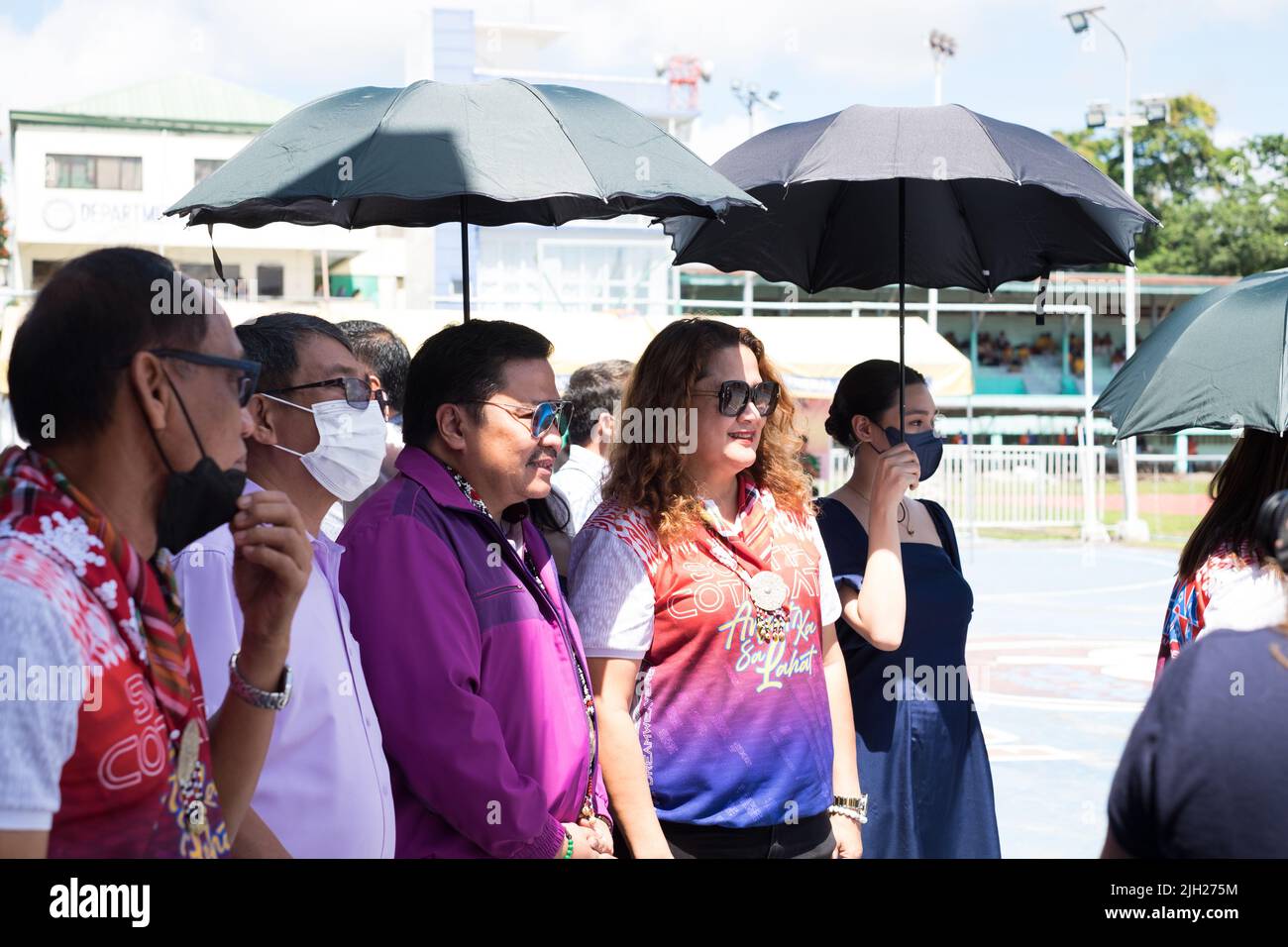 Koronadal, PH - 14. Juli 2022: Senator Jinggoy Ejercito Estrada besuchte das T'nalak Festival 23. als Hauptredner während des Eröffnungsprogramms Stockfoto