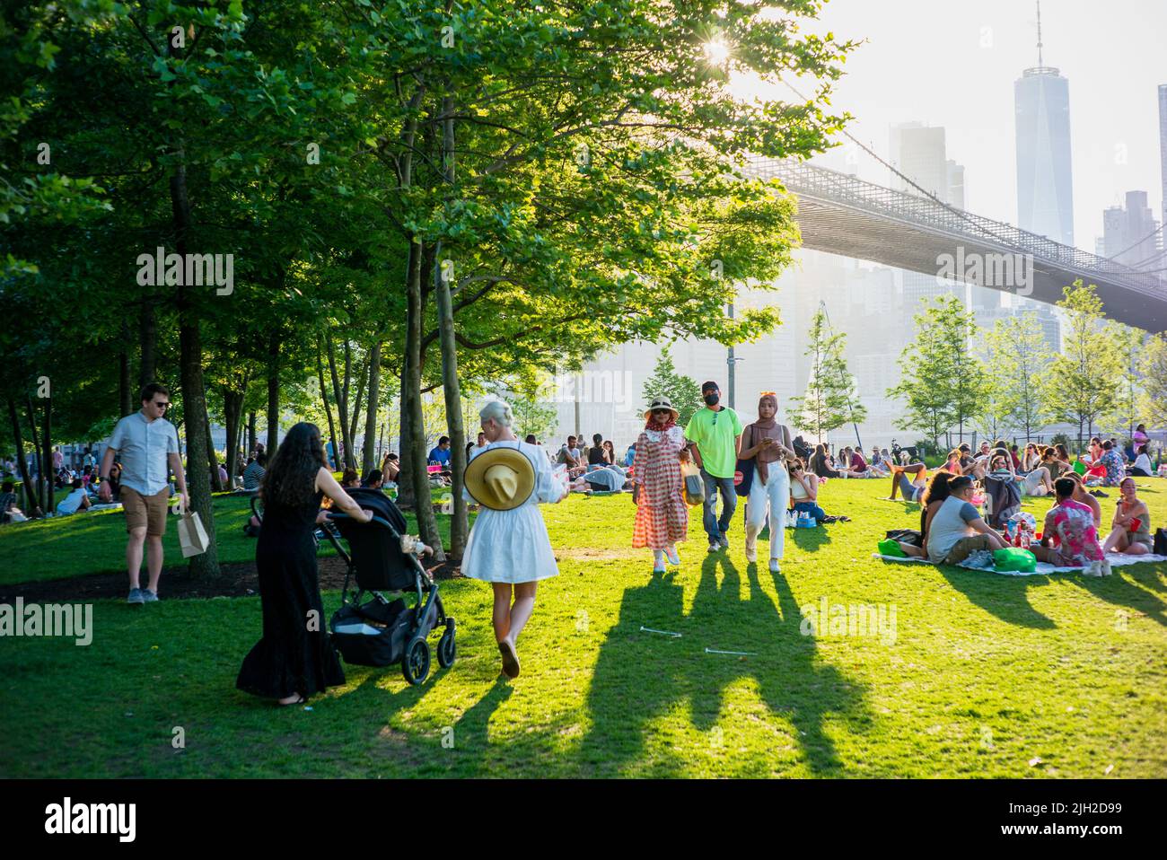 Brooklyn Bridge Park im Sommer Stockfoto