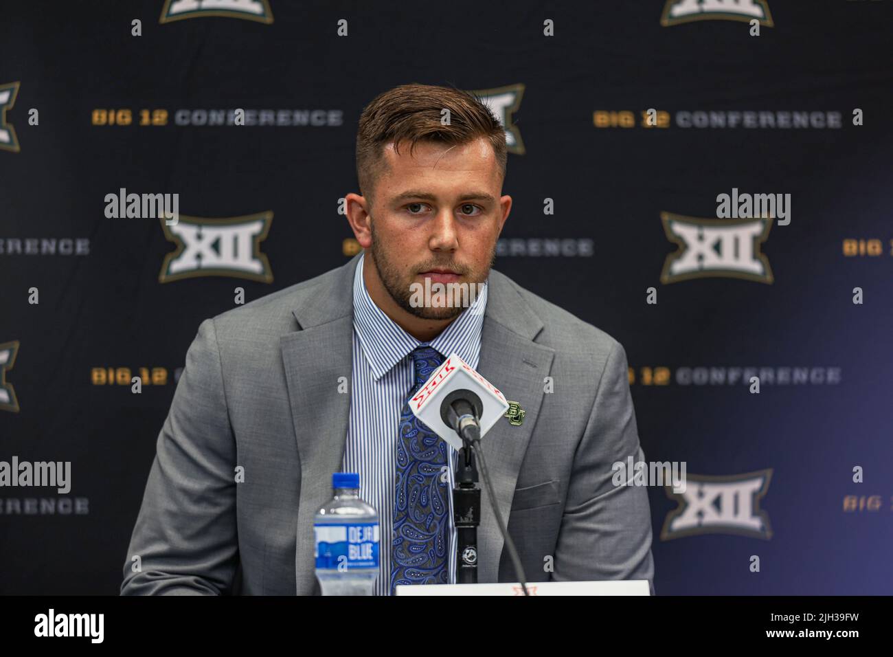 Baylor Bears Linebacker Dillon Doyle spricht während des Big 12 Conference Media Day, Mittwoch, 13. Juli 2022, in Arlington, TX. (Mario Terrell / Bild von Stockfoto