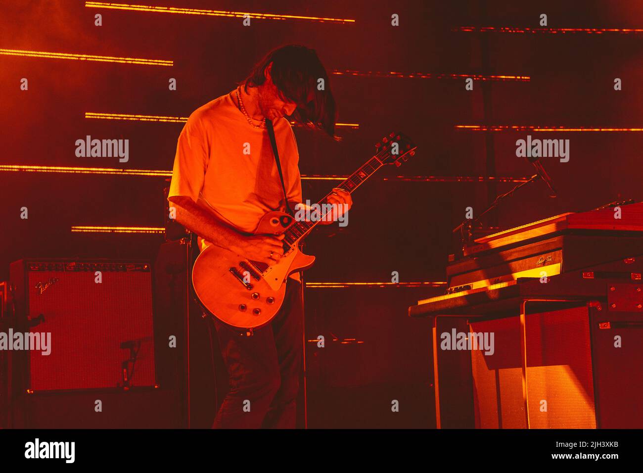 14/07/2022 - die englische Rockband THE SMILE (Thom Yorke, Jonny Greenwood, Tom Skinner) spielt live im Fabrique Milano, Italien Stockfoto