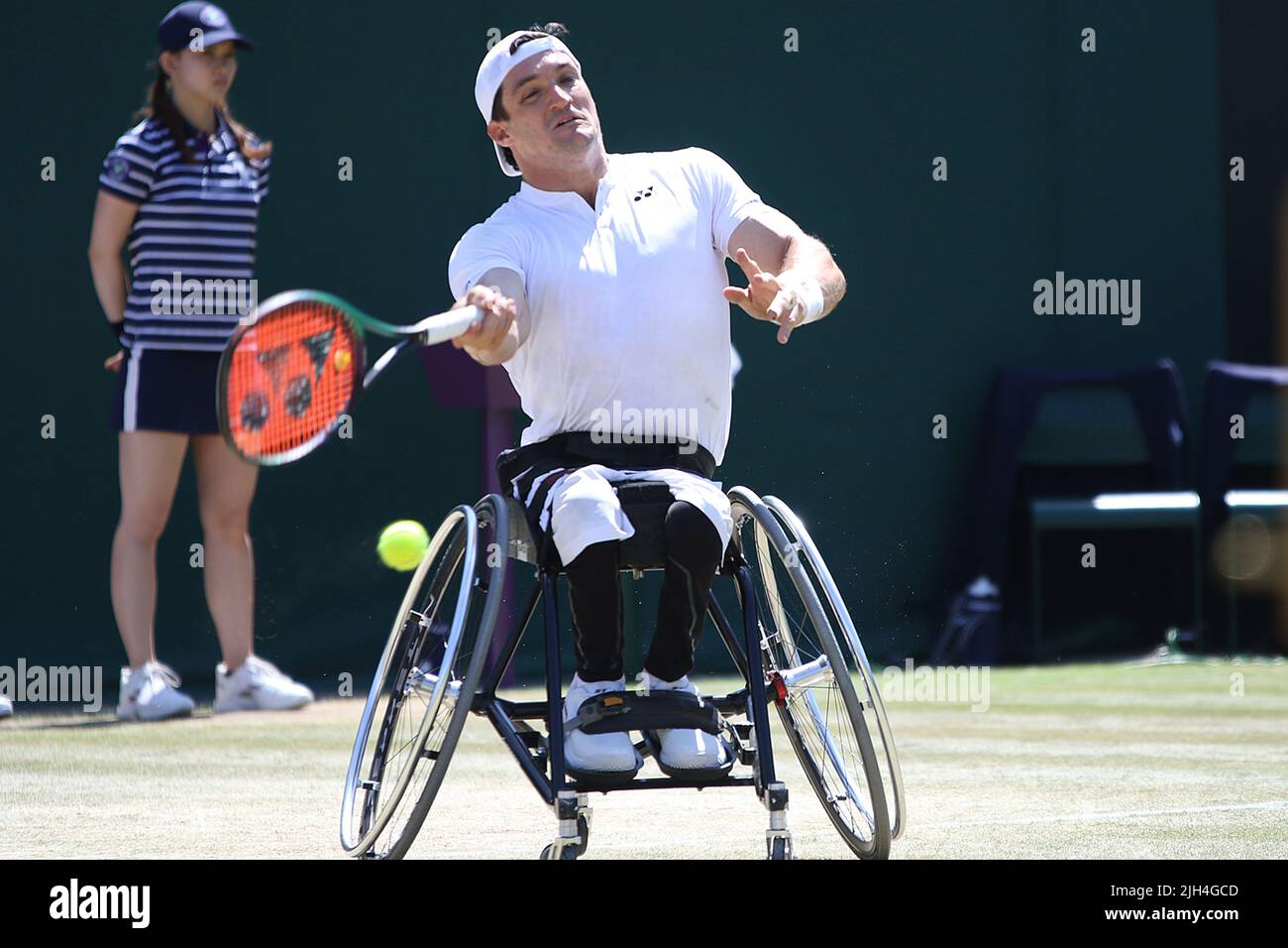 Gustavo Fernandez aus Argentinien ist ein argentinischer Tennisspieler, der beim Rollstuhlwettbewerb für Herren in Wimbledon 2022 spielt. Stockfoto