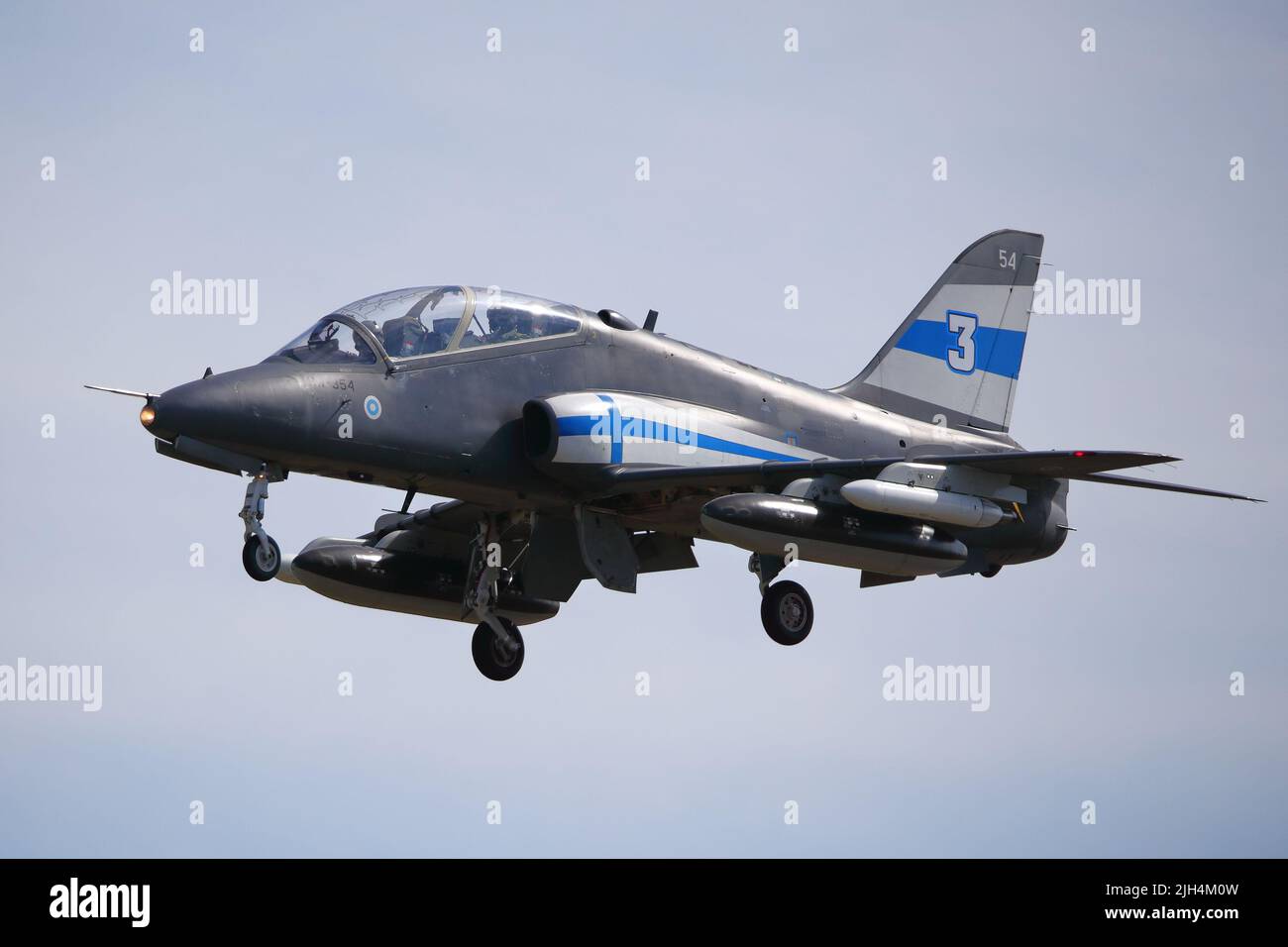 Fairford, Großbritannien, 14.. Juli 2022, Kommt Ein finnischer Hawk für das RIAT Royal International Air Tattoo an, das von Freitag, 15.. Bis Sonntag, 17.. Juli, stattfinden wird. Stockfoto