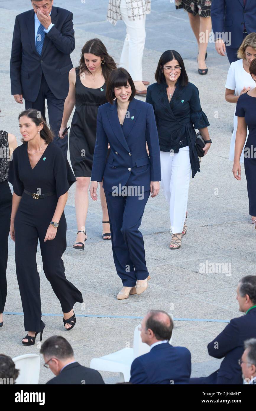 Madrid. Spanien. 20220715, Irene Montero, Carolina Darias, Diana Morant, Isabel Rodriguez, Pilar Llop nahm am 15. Juli 2022 ‘Madrid, Spanien, an der „Applaus für die Erinnerung“-Aktion zur Anerkennung der Opfer von Covid und der Anerkennung von Sanitäterinnen im Königlichen Palast Teil. Quelle: MPG/Alamy Live News Stockfoto
