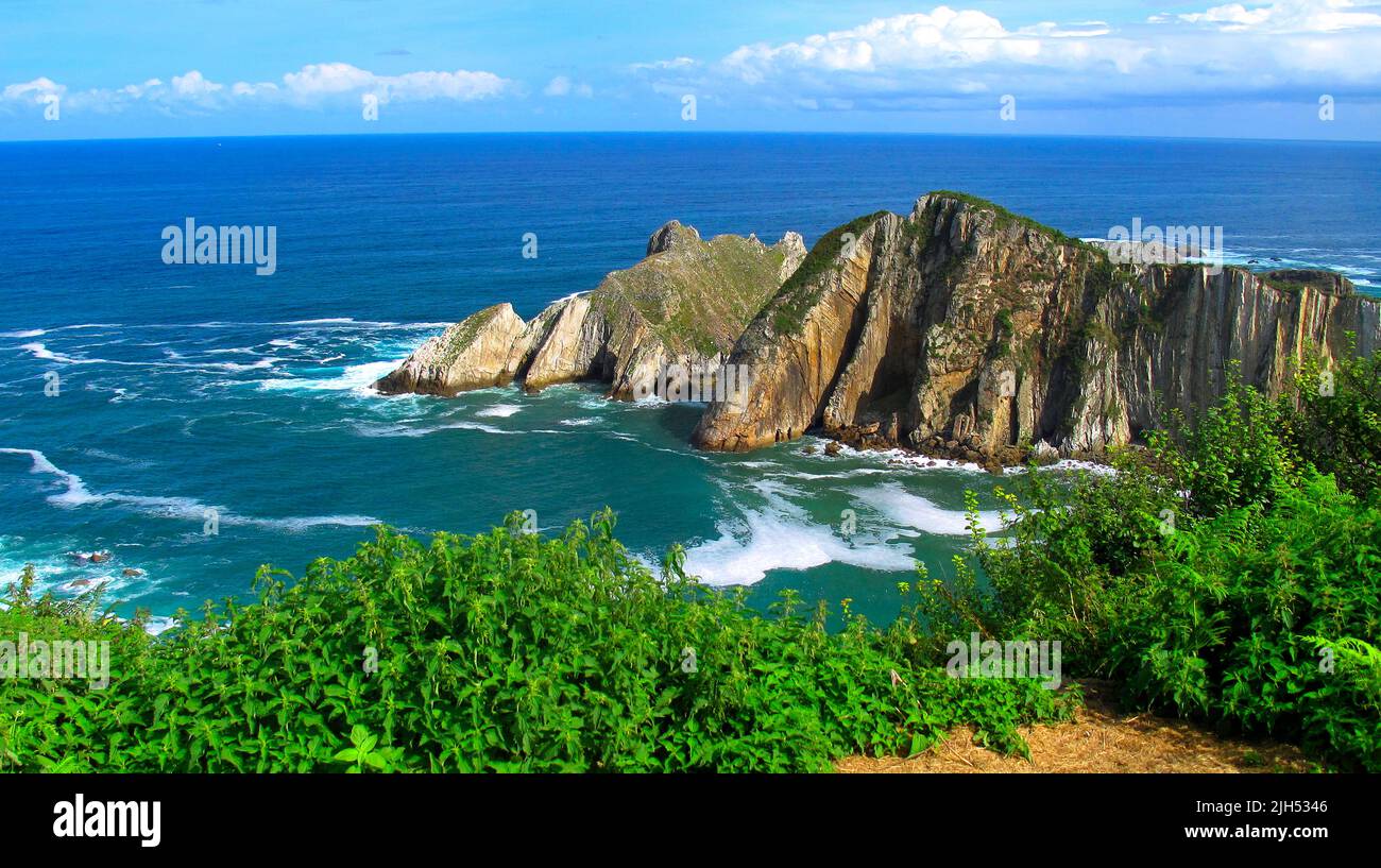 Cantabric Sea lifs in der Nähe des Silent Beach, Fürstentum Asturien, Asturien, Spanien, Europa Stockfoto