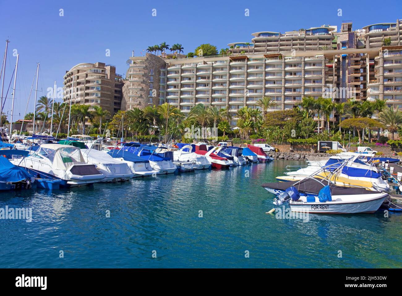 Boote in der Marina, Hotelkomplex in Anfi del Mar, Arguineguin, Grand Canary, Kanarische Inseln, Spanien, Europa Stockfoto