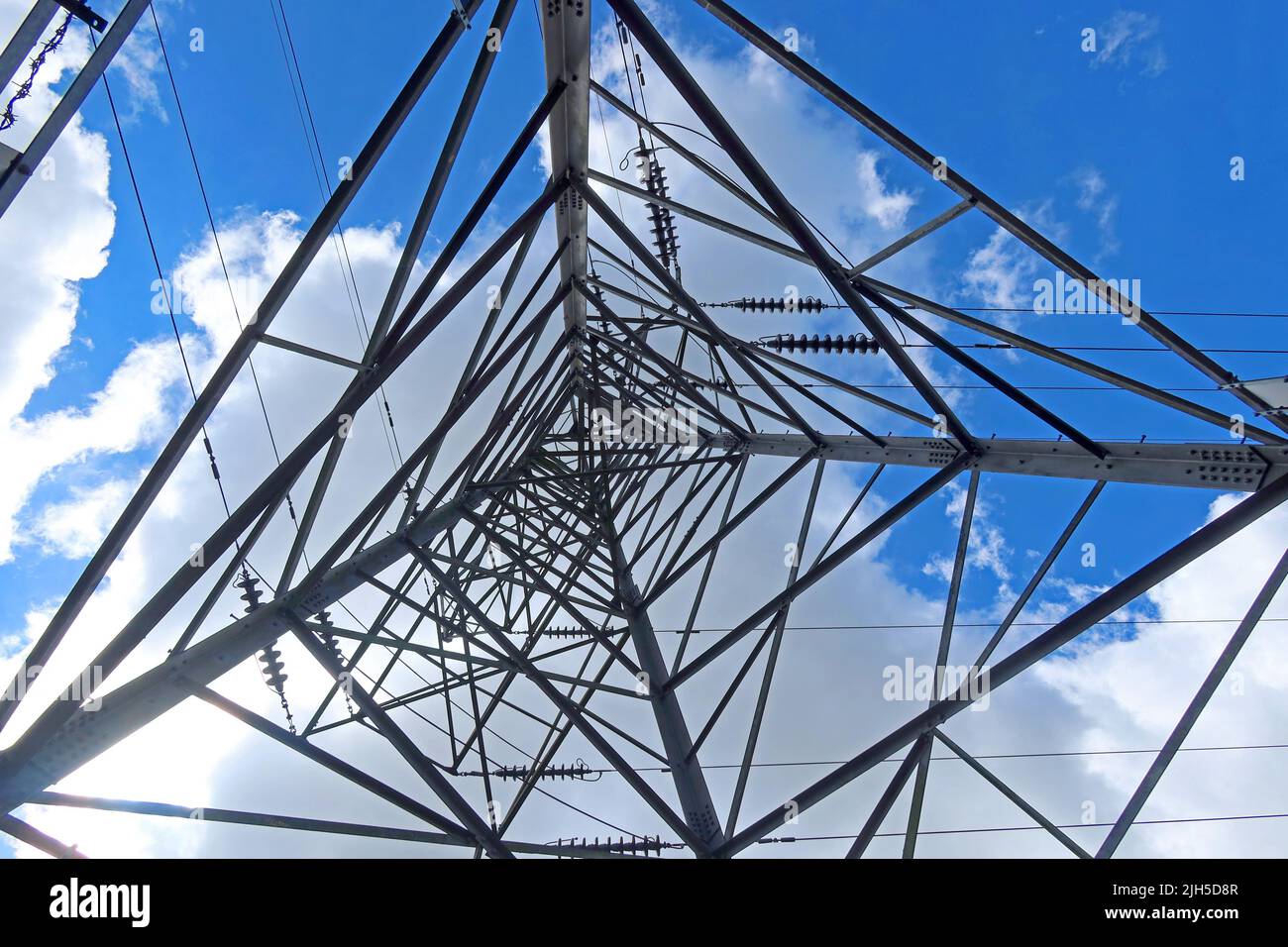 Strom Hochspannungsverteilung Oberpylon, Altrincham, Cheshire, England, UK, WA14 5GJ Stockfoto